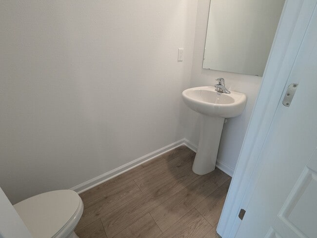 Building Photo - BRAND NEW 3 Bedroom, 2.5 Bath Townhome located on the Westside - CLOSE TO NAS JAX, RESTAURANTS, S...