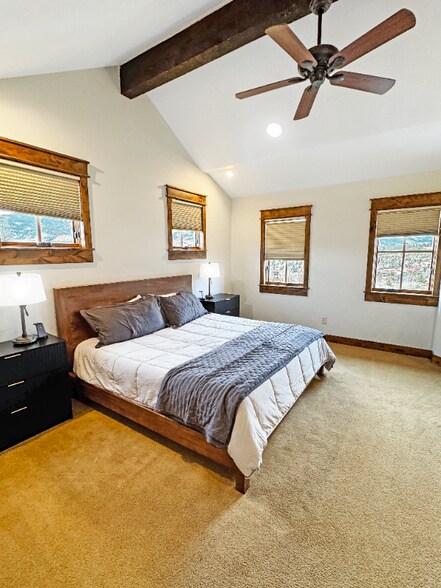 Building Photo - 80 Mule Deer Ct