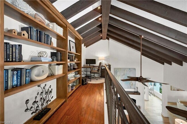 Building Photo - 5850 Pelican Bay Blvd