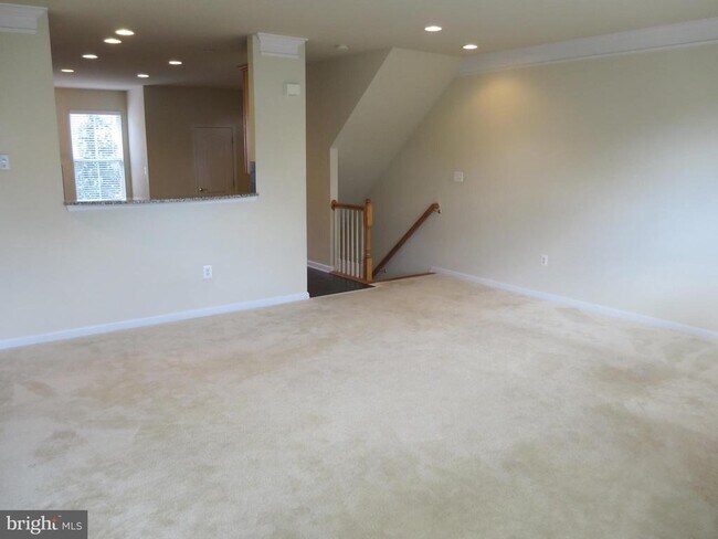 Building Photo - 7017 Little Thames Drive