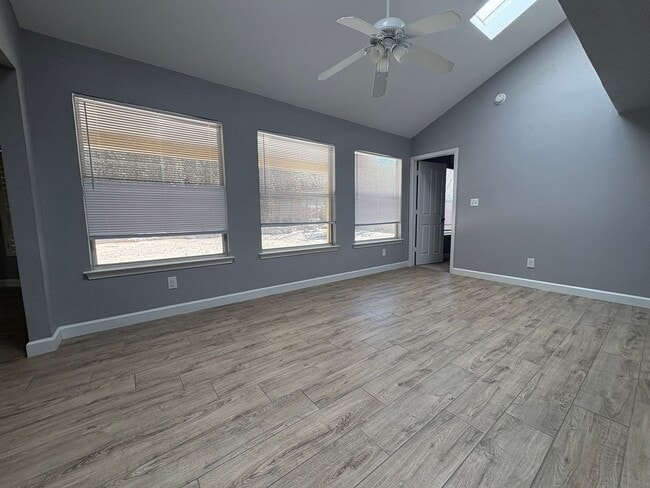 Building Photo - Home for Rent in Horizon by the Golf Course