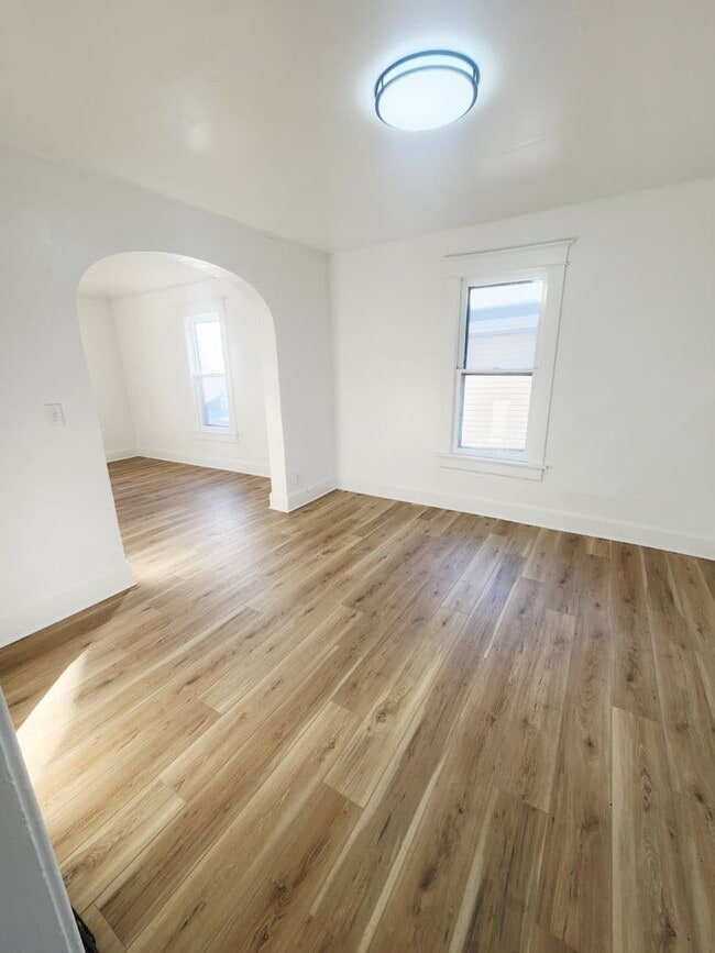 Building Photo - 426 Hazel Ave