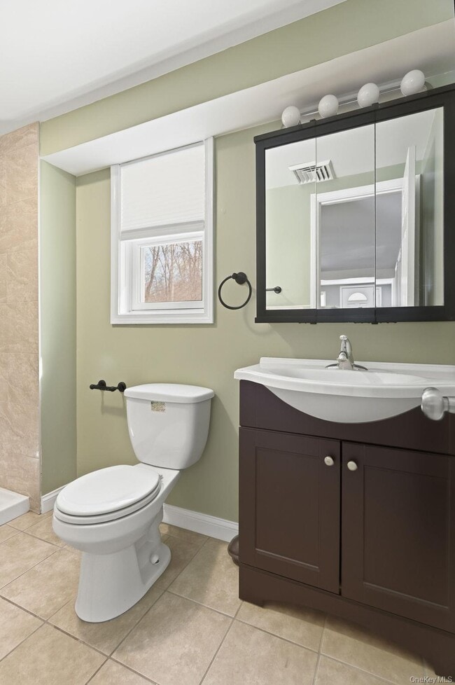 Building Photo - 1614 NY-9G