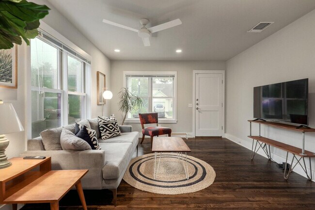 Building Photo - 810 Ethel St