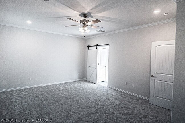 Building Photo - 9023 Mayswood Pl