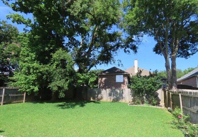 Building Photo - Cozy 3 Bedroom 2 Bathroom In Tyler!!
