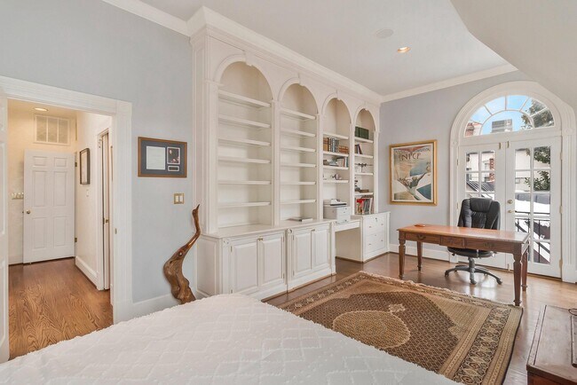 Building Photo - 3230 Volta Pl NW