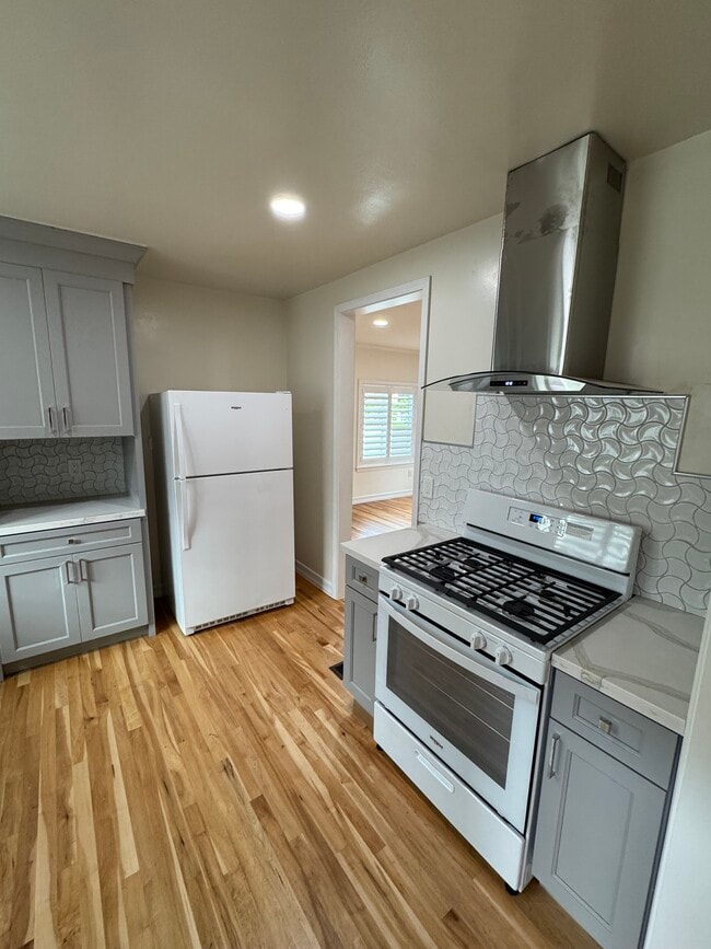 Building Photo - 4201 Porter St