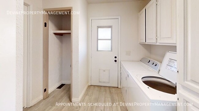 Building Photo - 15130 Chevy Ln