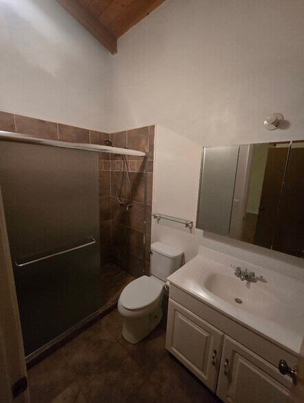 Building Photo - 5770 Croy Rd