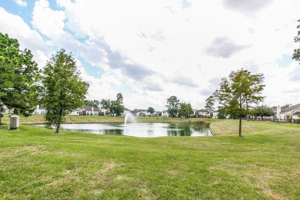 Building Photo - 14819 Olde Manor Ln