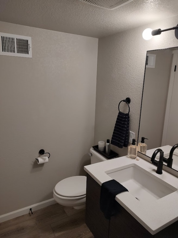 Building Photo - 111 S Meldrum St