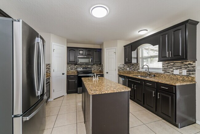 Building Photo - 178 Anzio Dr