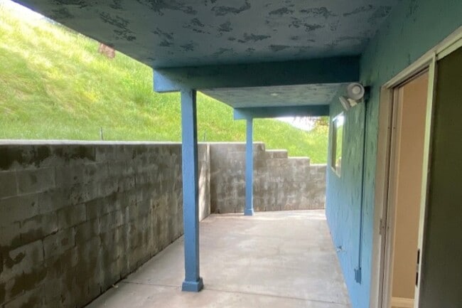 Patio - 836 Valley Rd