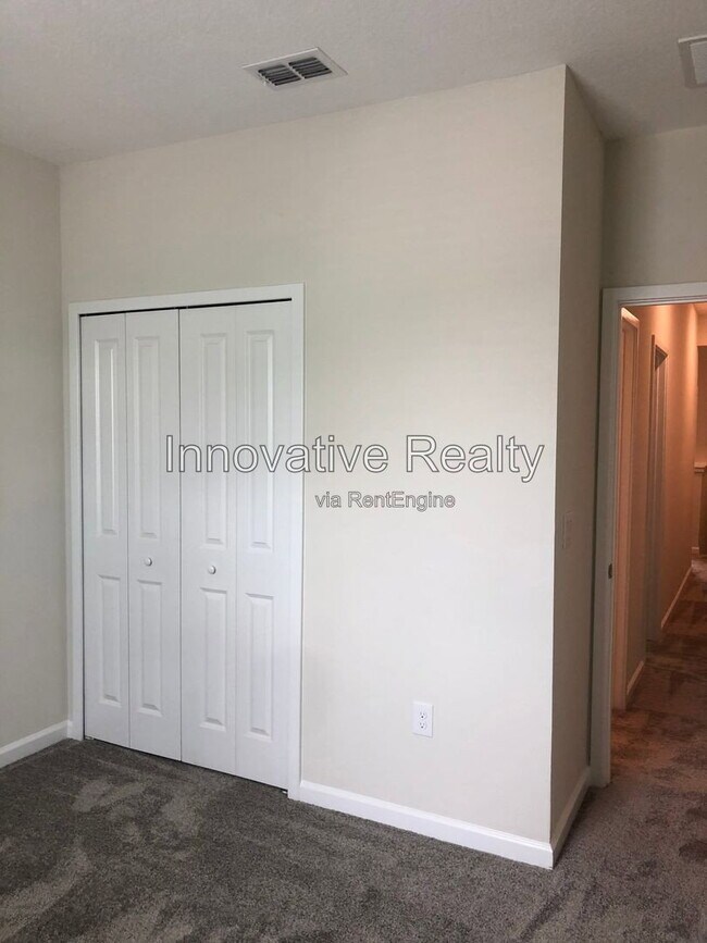 Building Photo - 10046 Red Eagle Dr