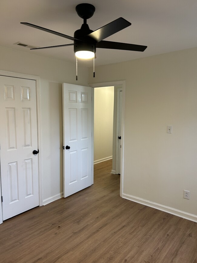 Building Photo - 2205 Evans Ave NW