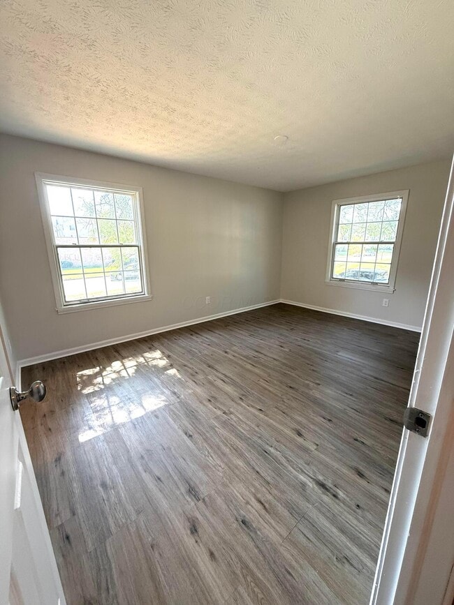 Building Photo - 1440 Slade Ave