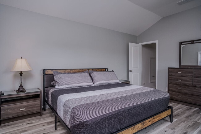 Building Photo - 3407 Venice Ave