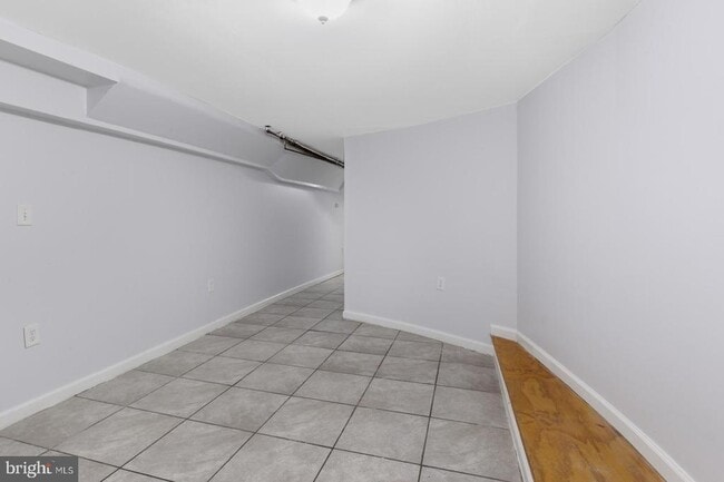 Building Photo - 5147 Hazel Ave