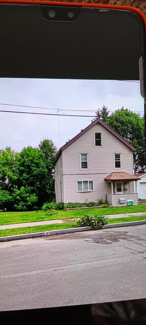 Building Photo - 18 Harrington Ave