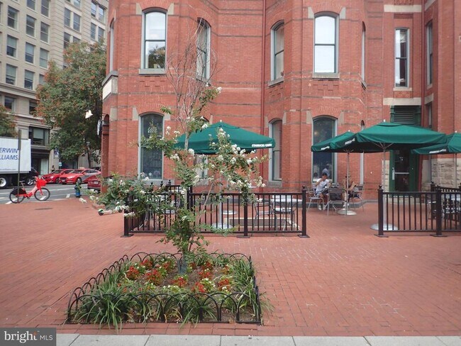 Building Photo - 601 Pennsylvania Ave NW