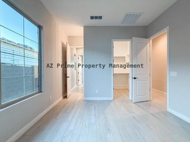 Building Photo - 20464 E Calle de Flores