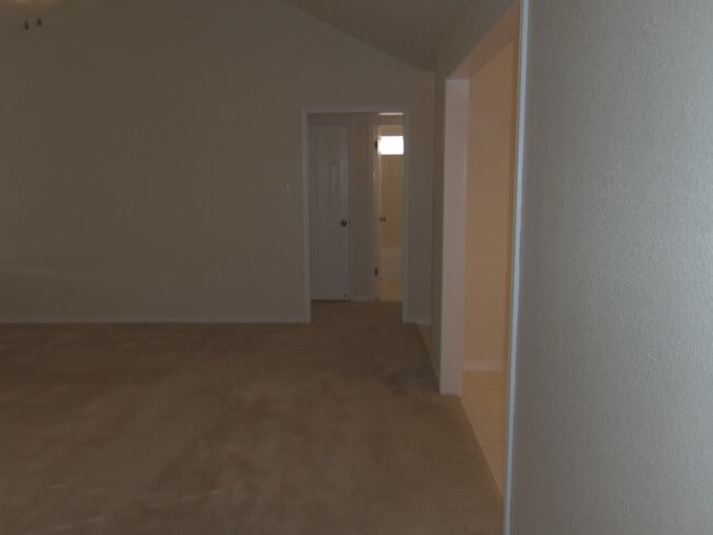 Building Photo - 4510 Fawn Dr