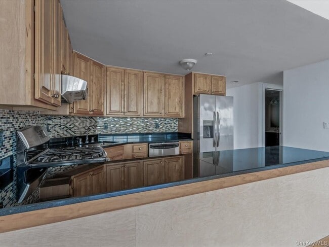 Building Photo - 133-38 Sanford Ave