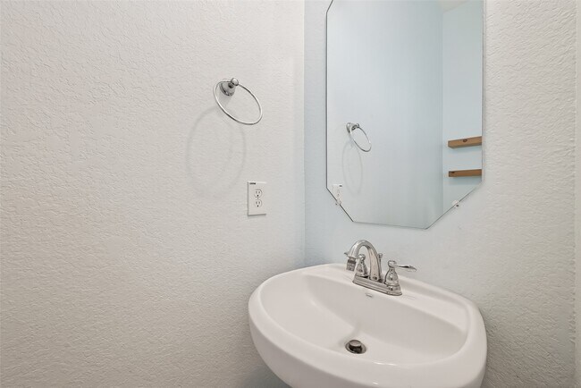 Building Photo - 134 Mimosa Silk Ct