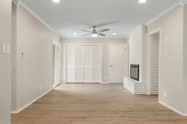 Building Photo - 8340 E 23rd St