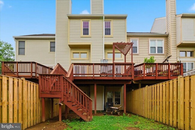 Building Photo - 13937 Middle Creek Pl