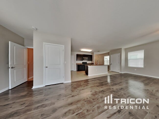 Building Photo - 10111 Mangrove Well Rd