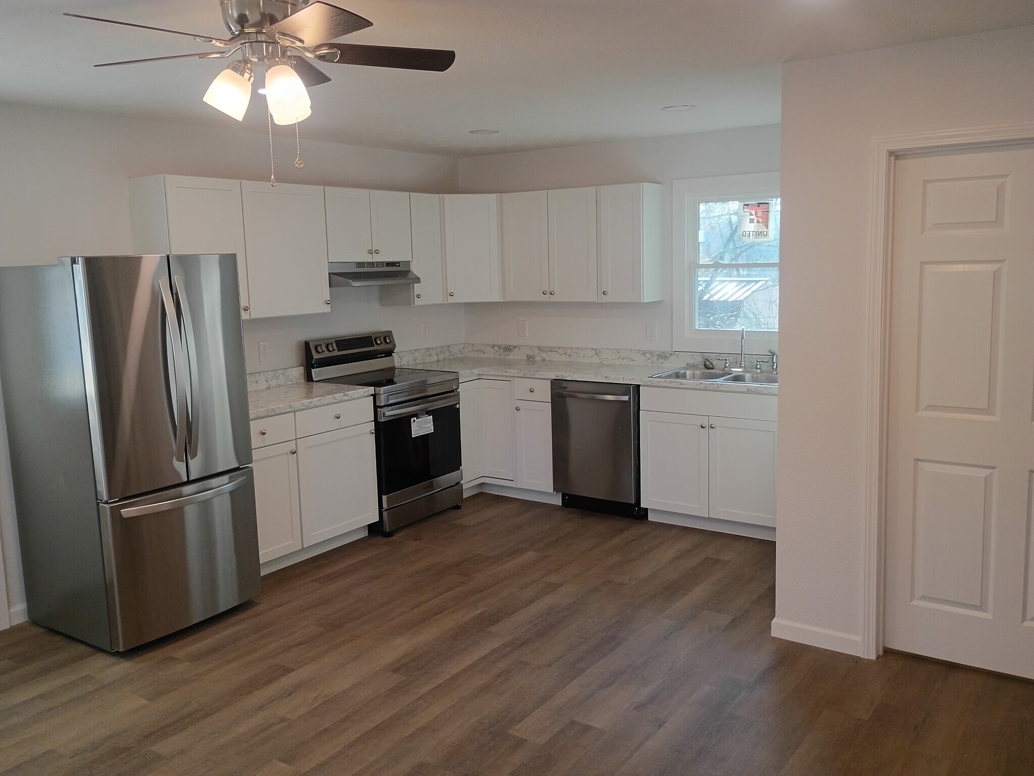 Building Photo - 101 Edmonds Dr