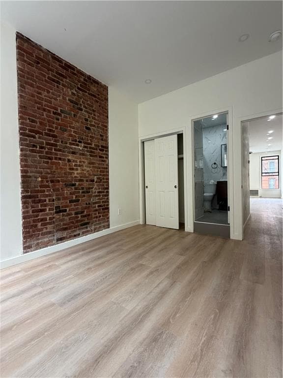 Building Photo - 387 7th Ave
