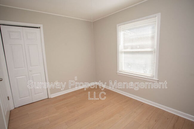 Building Photo - 11 Sedgwick Ln