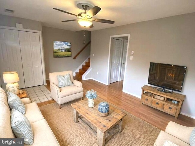 Building Photo - 130 W Orndorff Dr