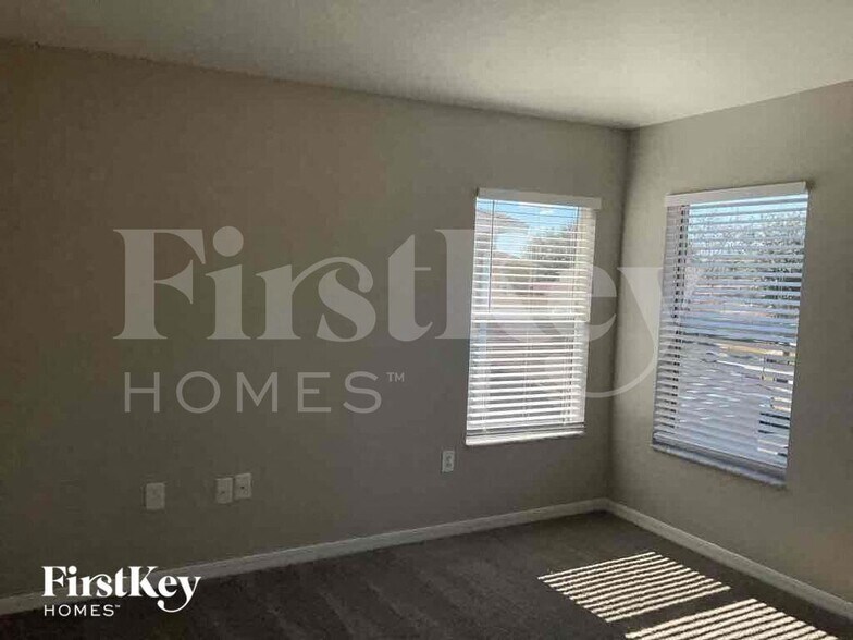 Building Photo - 10108 Perthshire Cir