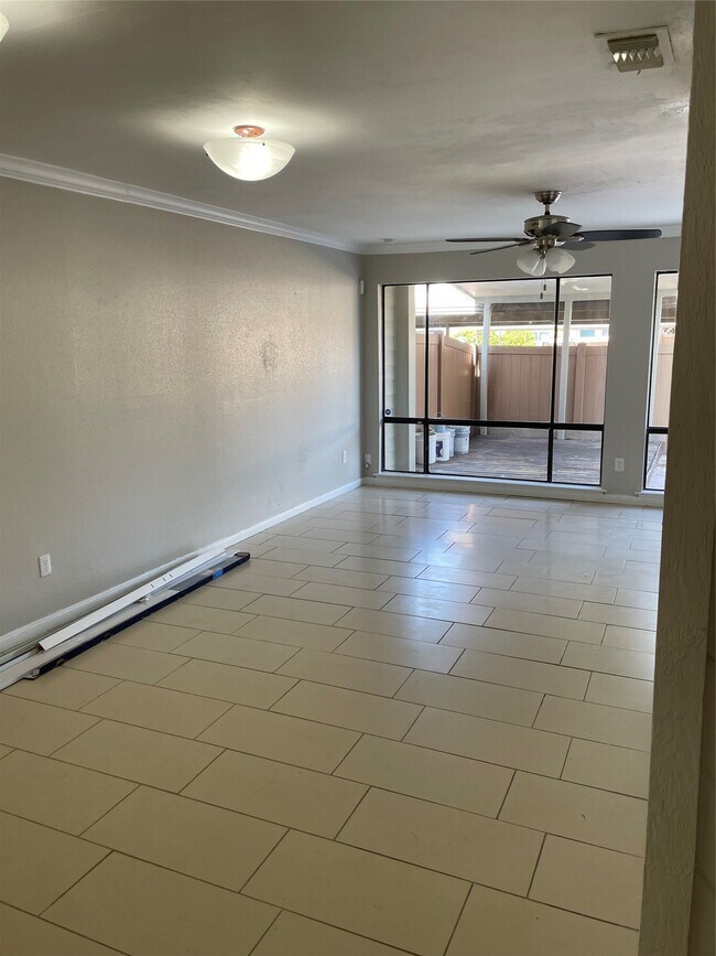 Building Photo - 2343 Briarwest Blvd