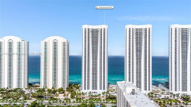Building Photo - 16001 Collins Ave