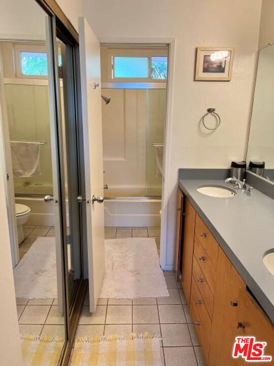 Building Photo - 1885 Veteran Ave