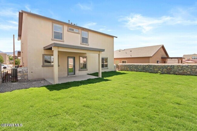 Building Photo - 2047 Dreamlight Pl