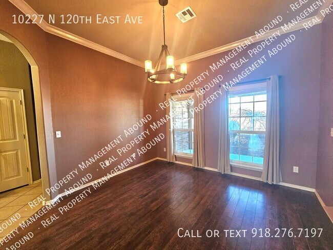 Building Photo - 10227 N 120th E Ave