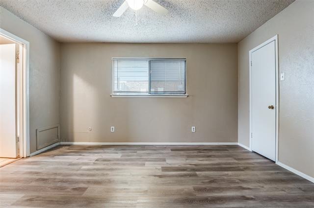 Building Photo - 2922 Pepperidge Dr E