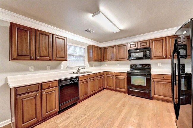 Building Photo - 3070 Centerglen Ln