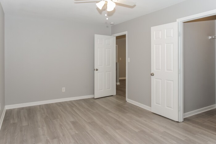 Building Photo - 16822 Wellhouse Dr