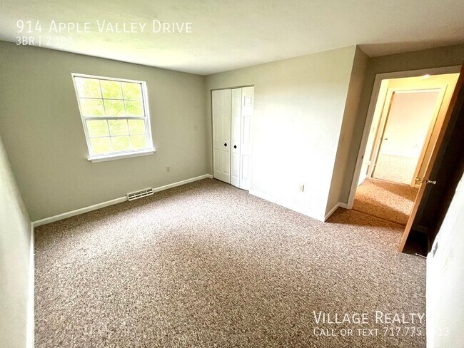Building Photo - 914 Apple Valley Dr