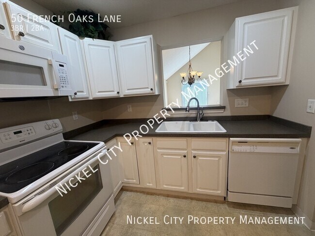 Building Photo - 50 French Oaks Ln