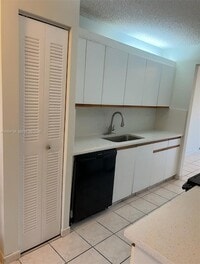 Building Photo - 12501 SW 14th St