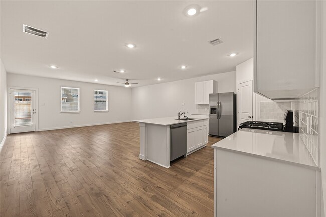 Building Photo - 3539 Shearwater St