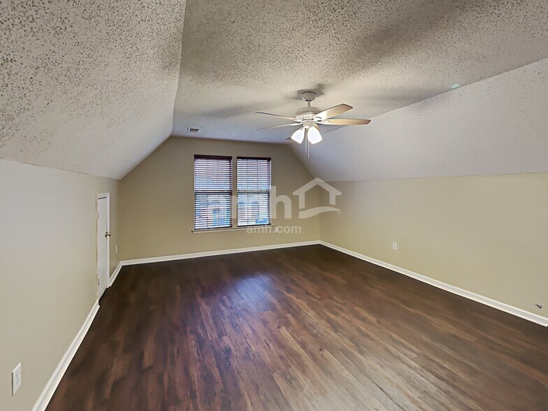 Building Photo - 1701 Colin Creek Ln